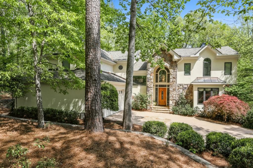 60 Glen Oaks Drive, Sandy Springs, GA 30327 — most recent listing photo