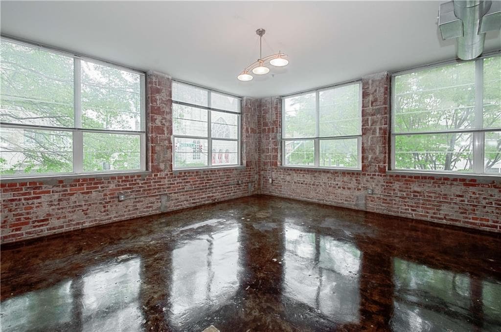 2 bedroom, 1,314 sq ft condominium sold at 800 Peachtree Street 8215, Atlanta, GA 30308