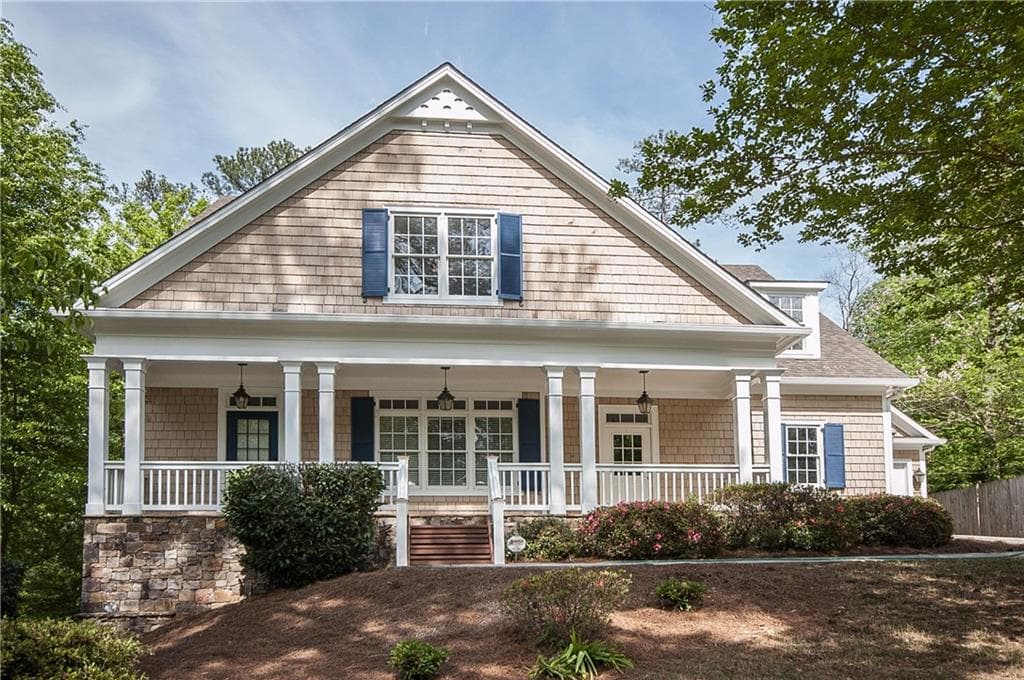 6 bedroom, 3,330 sq ft single family residence sold at 2189 Oakawana Drive, Atlanta, GA 30345