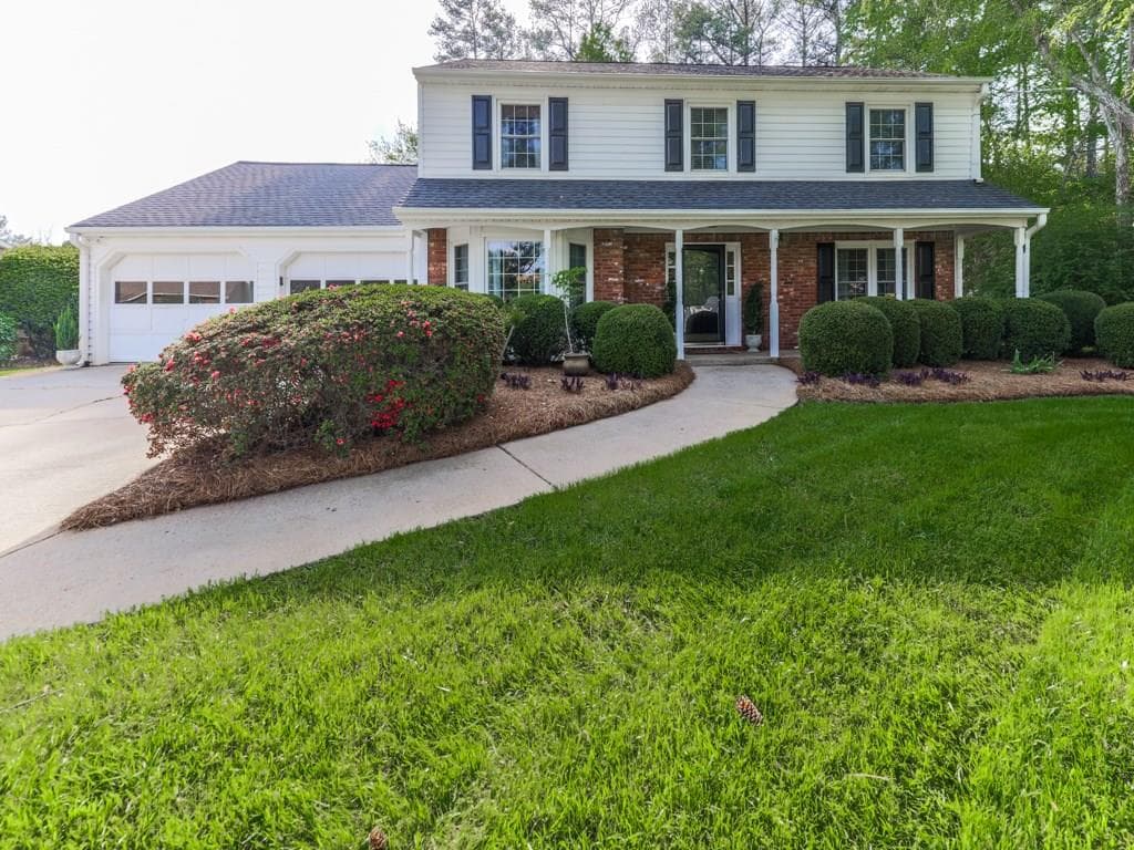 4 bedroom, 2,864 sq ft single family residence sold at 3181 Westfield Walk, Roswell, GA 30075