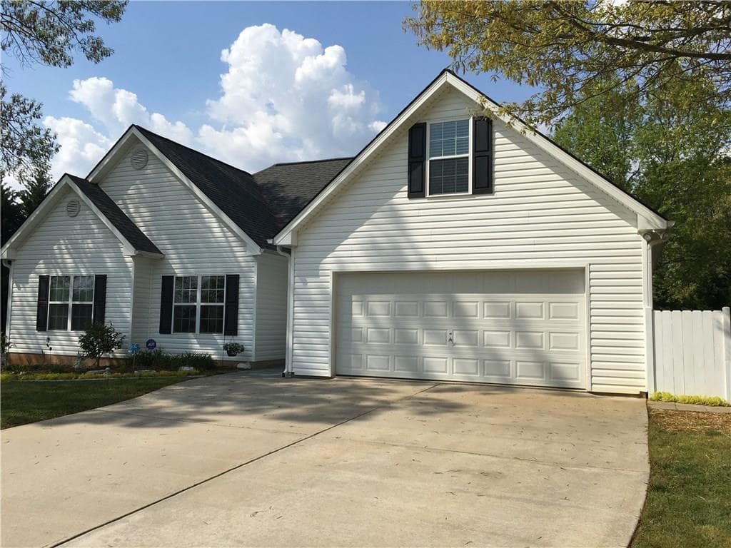 5575 Hancock Lane, Cumming, GA 30041 — most recent listing photo