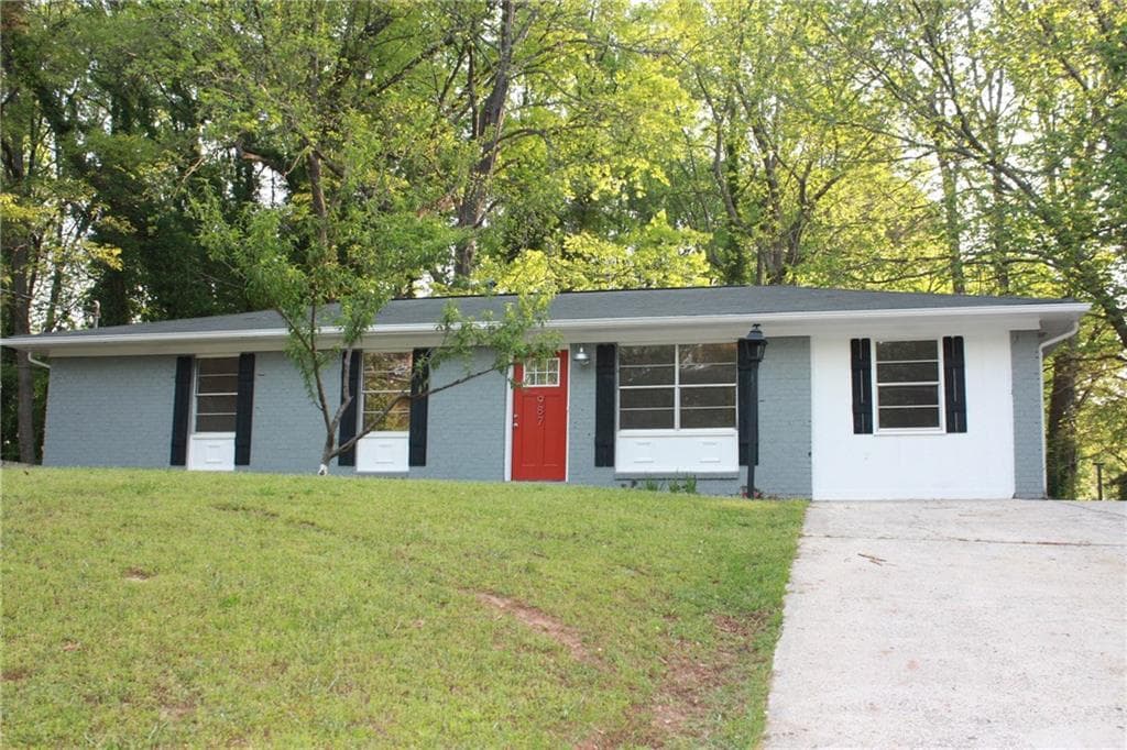 987 E Glochester Place, Norcross, GA 30071 — most recent listing photo