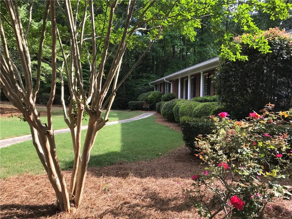 1583 Huntington Drive, Marietta, GA 30066 — most recent listing photo