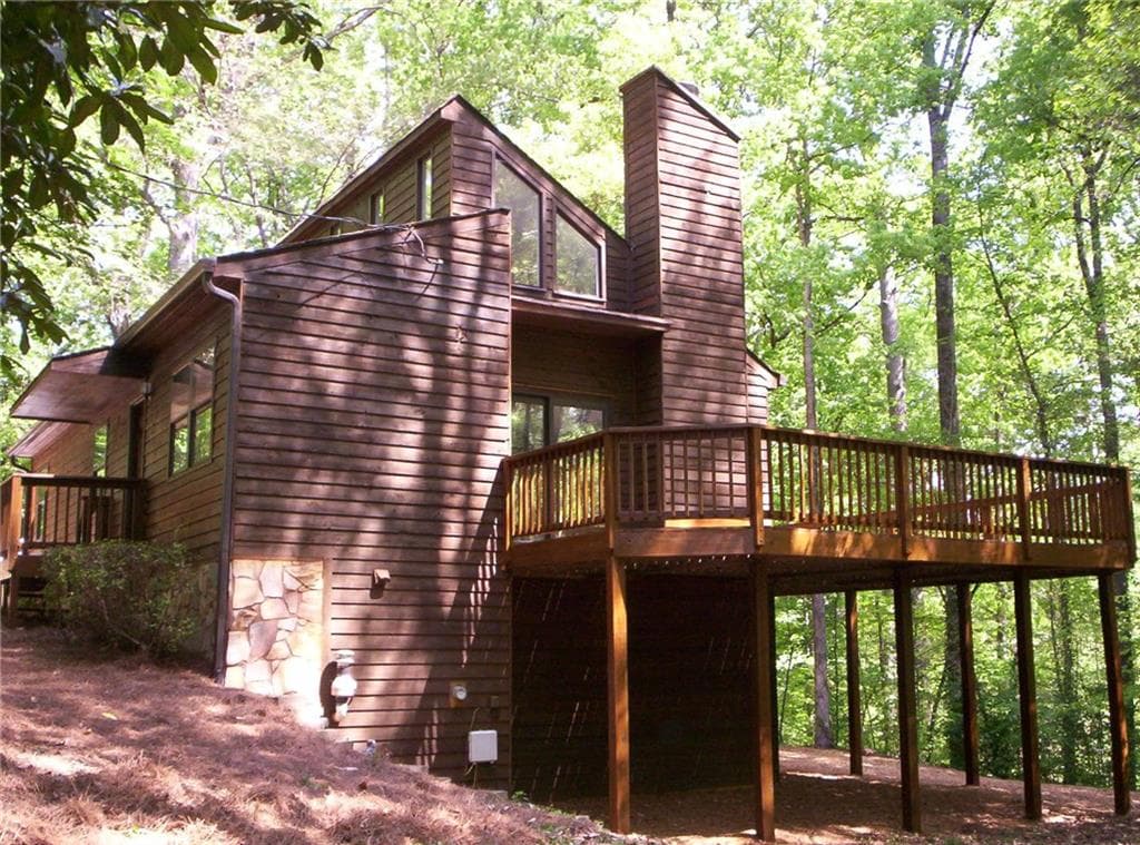3 bedroom, 1,648 sq ft single family residence sold at 2459 Clairmont Road, Atlanta, GA 30329