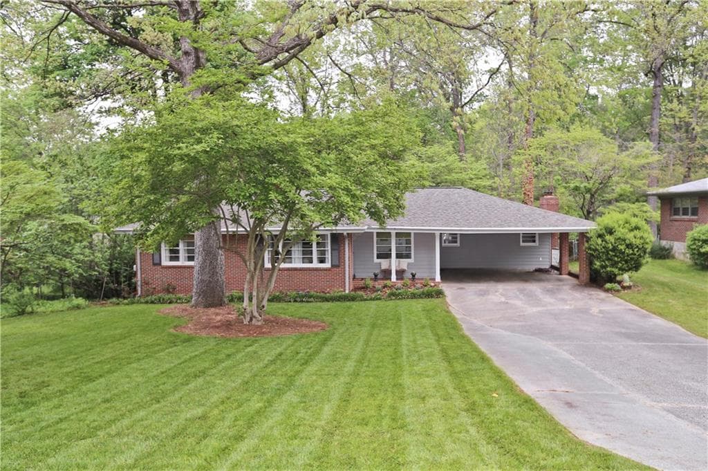 4 bedroom, 2,067 sq ft single family residence sold at 2518 Sunset Drive, Atlanta, GA 30345