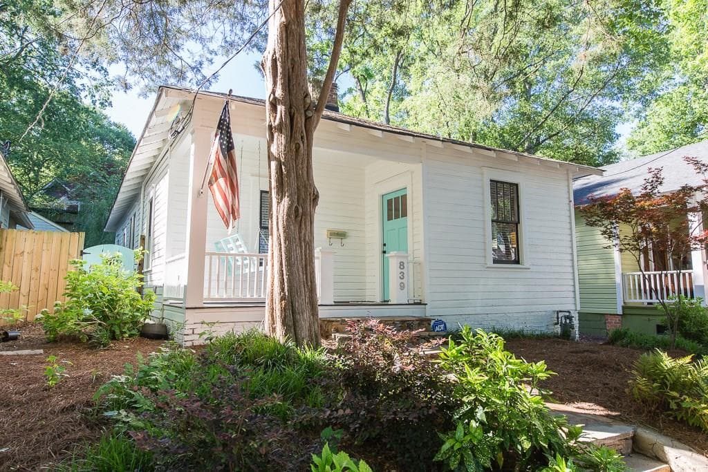 2 bedroom, 1,172 sq ft single family residence sold at 839 Virgil Street, Atlanta, GA 30307