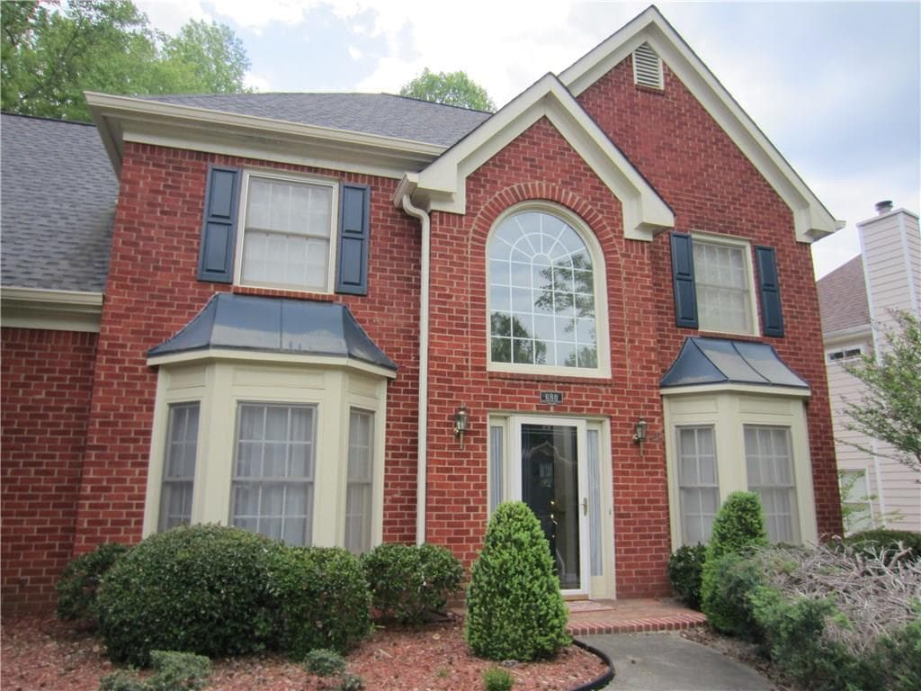 4 bedroom, 2,334 sq ft single family residence sold at 680 River Overlook Drive, Lawrenceville, GA 30043