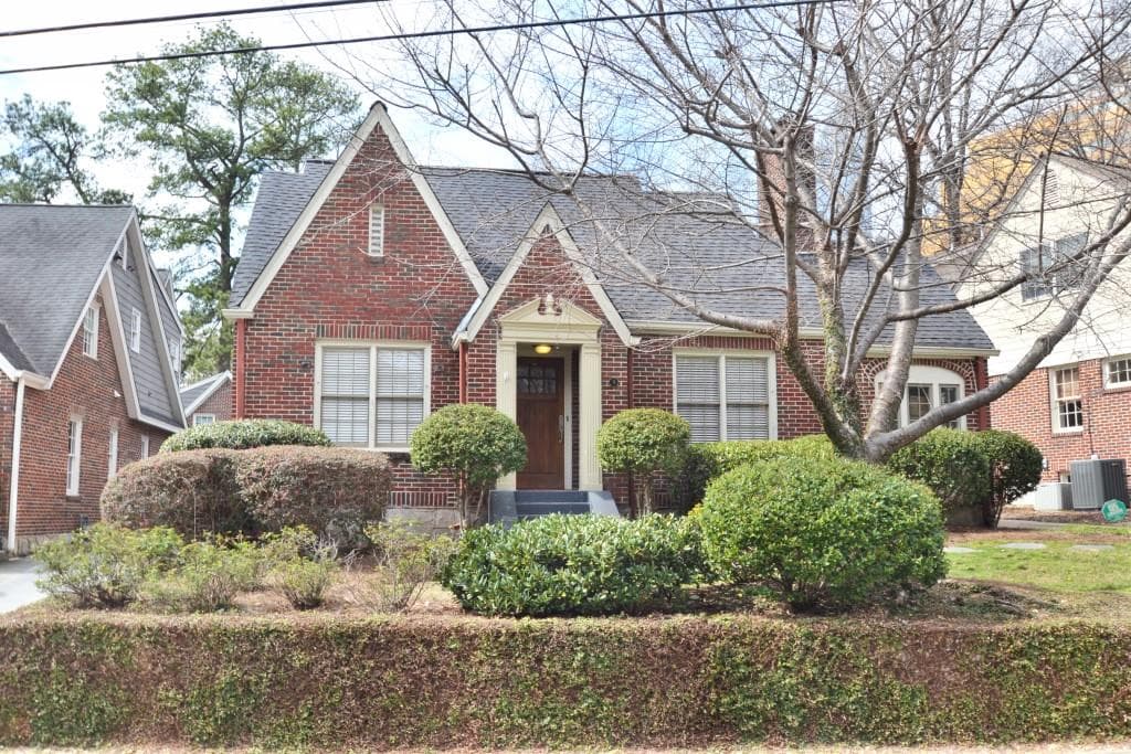 3 bedroom, 2,678 sq ft single family residence sold at 9 Park Circle, Atlanta, GA 30305