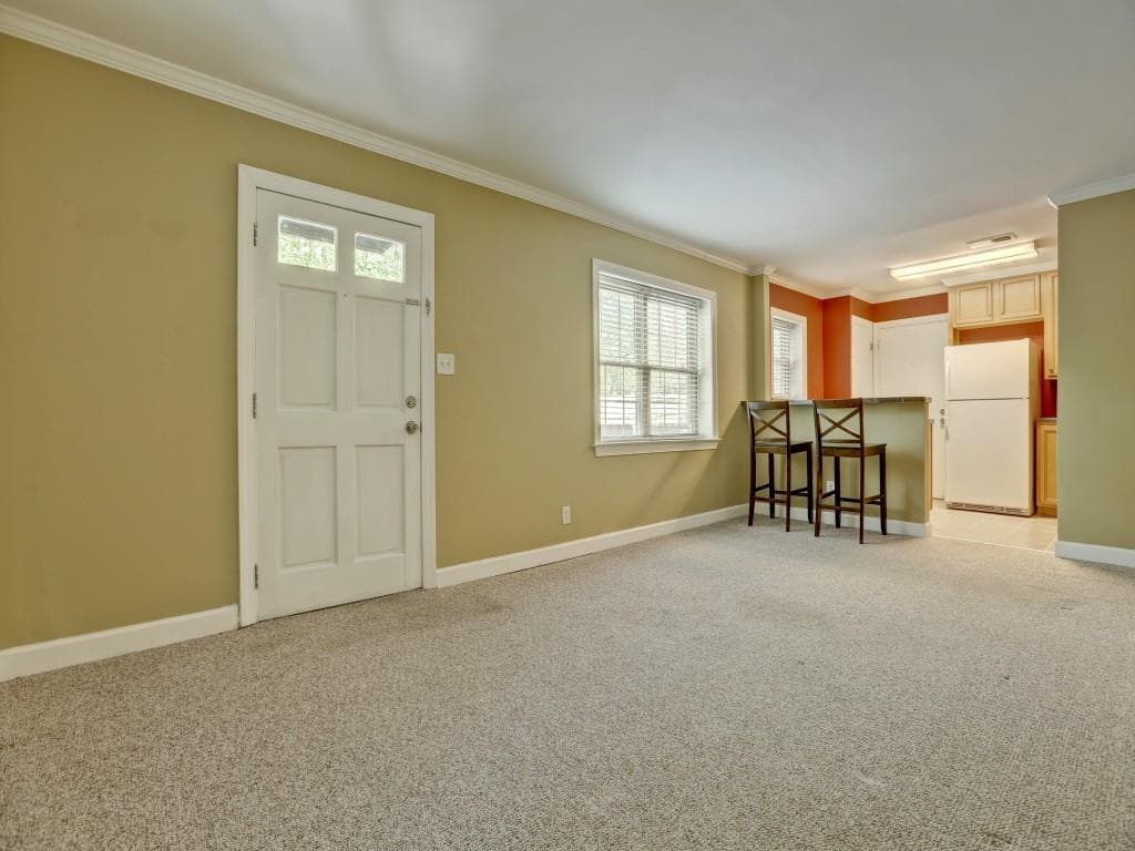 1 bedroom, 702 sq ft condominium sold at 430 Lindbergh Drive A5, Atlanta, GA 30305