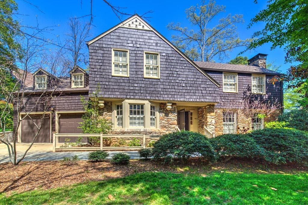 4 bedroom, 2,659 sq ft single family residence sold at 2721 N Hills Drive, Atlanta, GA 30305
