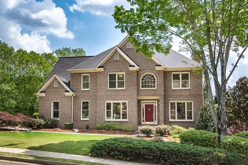 4 bedroom, 2,759 sq ft single family residence sold at 290 Wilde Green Drive, Roswell, GA 30075