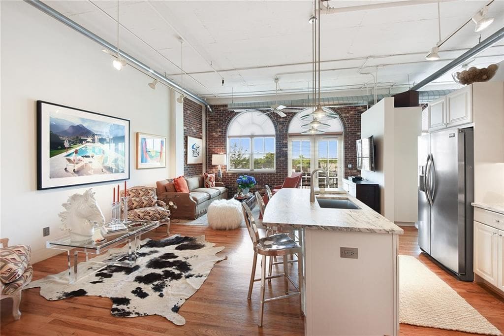 2 bedroom, 1,167 sq ft condominium sold at 3180 Mathieson Drive 605, Atlanta, GA 30305