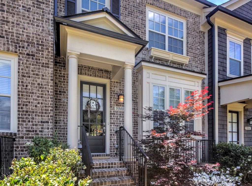 3 bedroom, 2,310 sq ft townhouse sold at 3340 Turngate Court, Atlanta, GA 30341