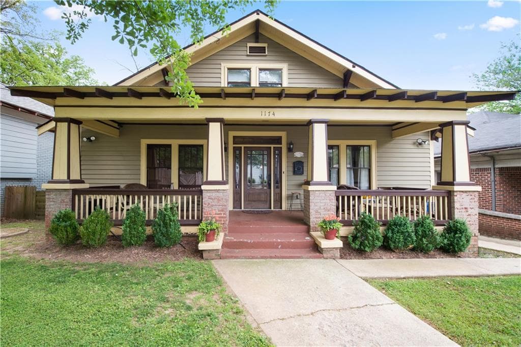 5 bedroom, 3,654 sq ft single family residence sold at 1174 Oglethorpe Avenue, Atlanta, GA 30310