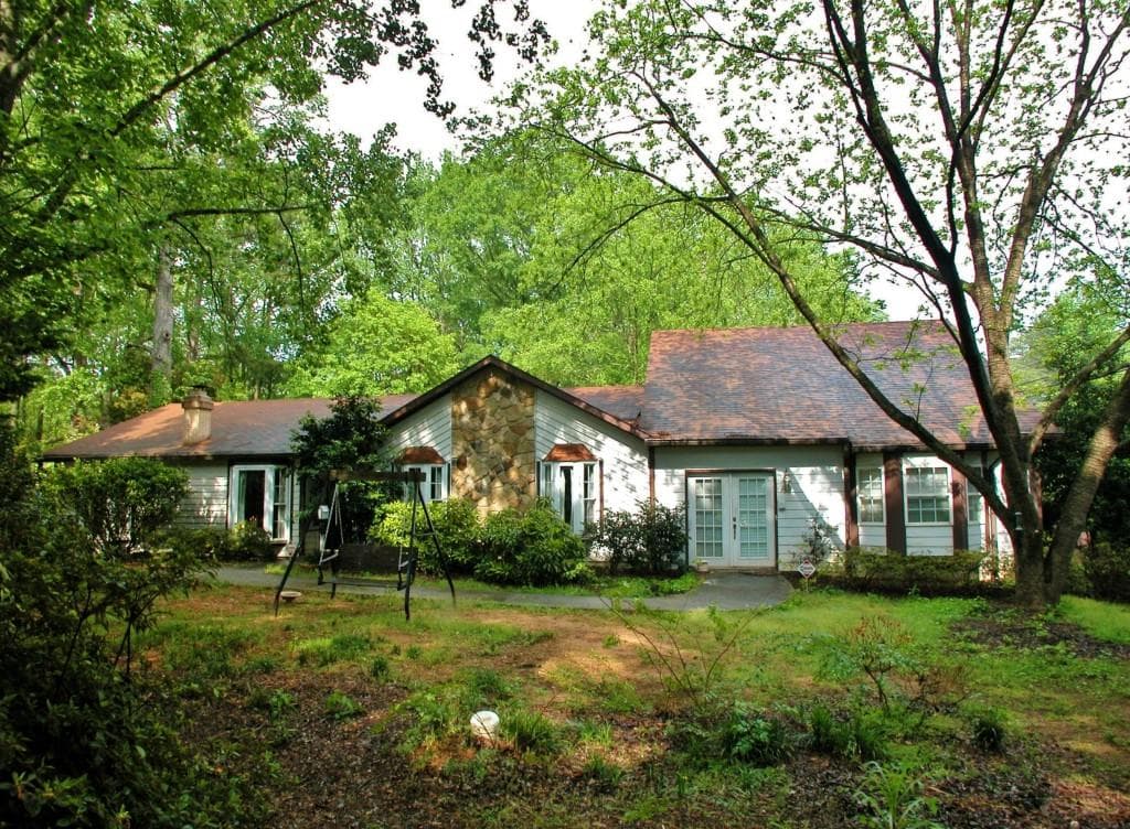 904 Sweetwater Circle, Lawrenceville, GA 30044 — most recent listing photo