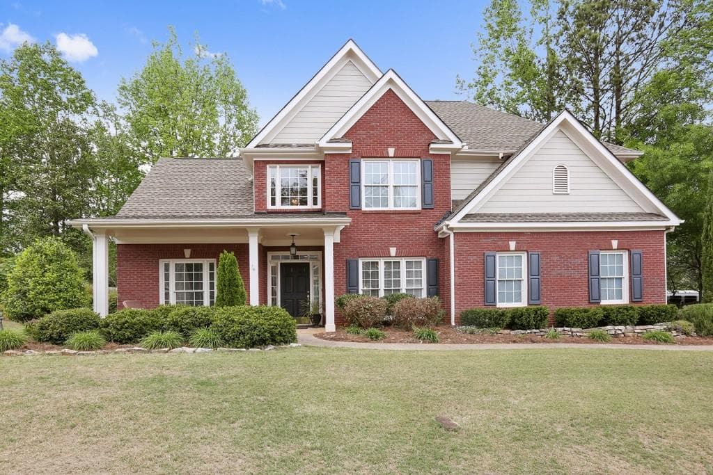 4 bedroom, 2,302 sq ft single family residence sold at 540 Parkbrook Trace, Alpharetta, GA 30004
