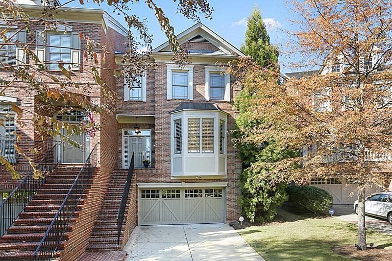 3 bedroom, 2,765 sq ft townhouse sold at 608 Timm Valley Road B, Atlanta, GA 30305
