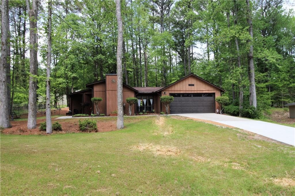3 bedroom, 1,472 sq ft single family residence sold at 2321 Post Creek Court, Marietta, GA 30062