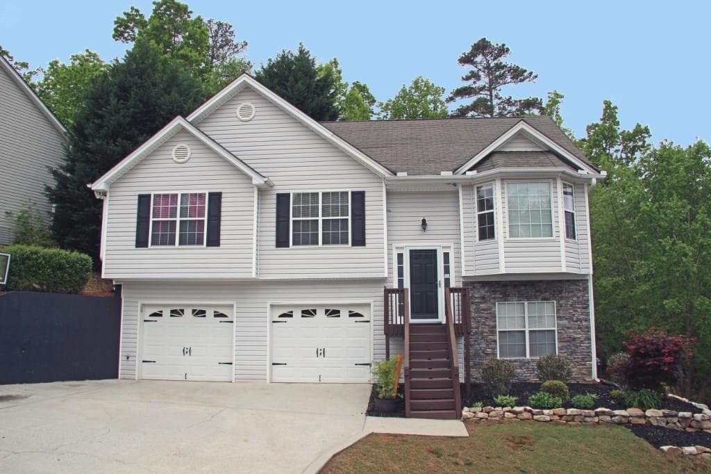 4 bedroom, 1,517 sq ft single family residence sold at 237 Hillcrest Ridge, Canton, GA 30115