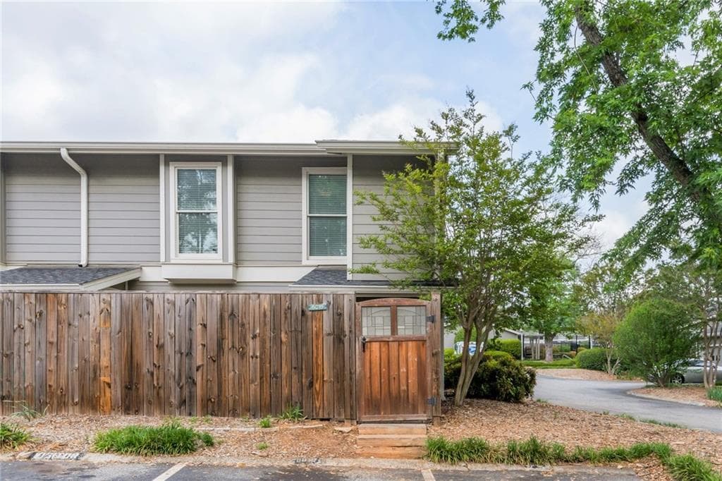 5015 Meadow Lane 14, Marietta, GA 30068 — most recent listing photo