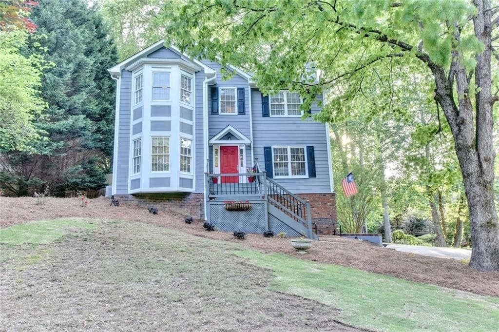 3 bedroom, 1,726 sq ft single family residence sold at 2160 Lakeway Drive, Dacula, GA 30019