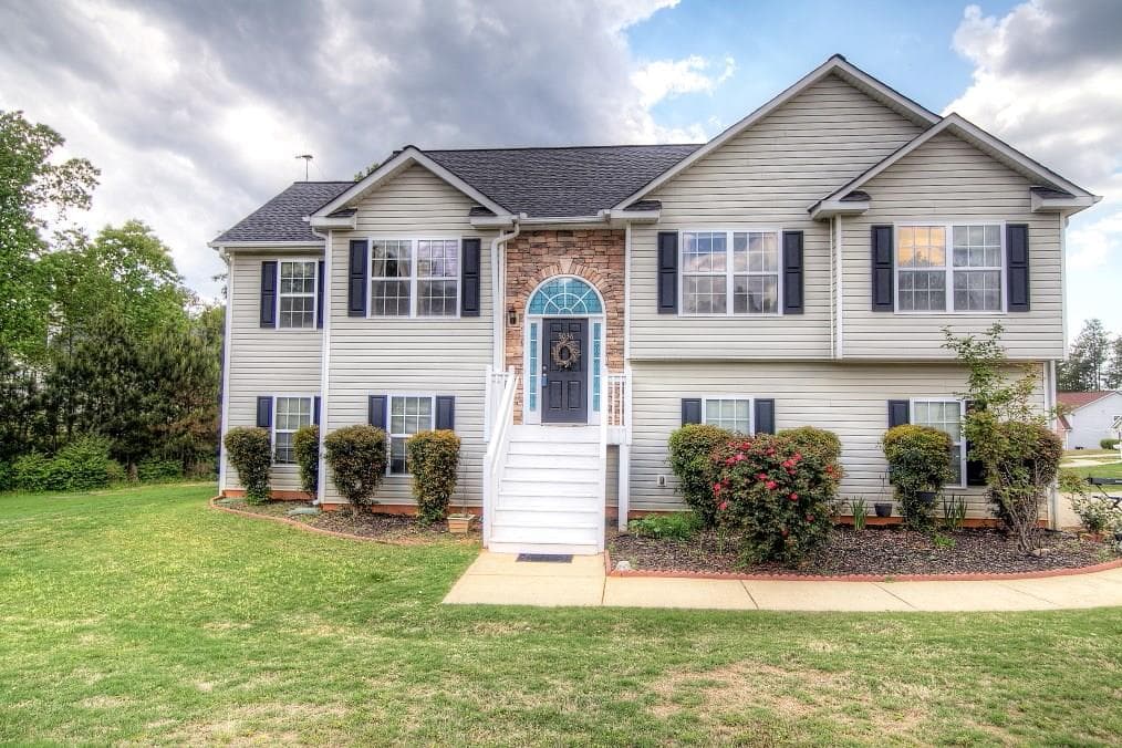 5 bedroom single family residence sold at 5036 Luxford Drive, Douglasville, GA 30135