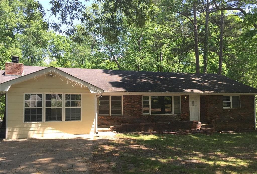 608 Creek View Drive, Lawrenceville, GA 30044 — most recent listing photo
