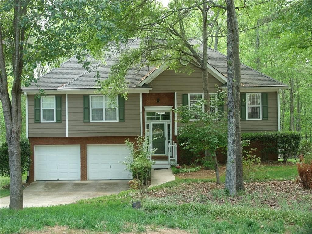 5955 Shannon Drive, Cumming, GA 30040 — most recent listing photo