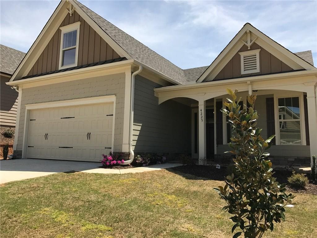 3 bedroom single family residence sold at 4225 Broadford Drive, Cumming, GA 30040
