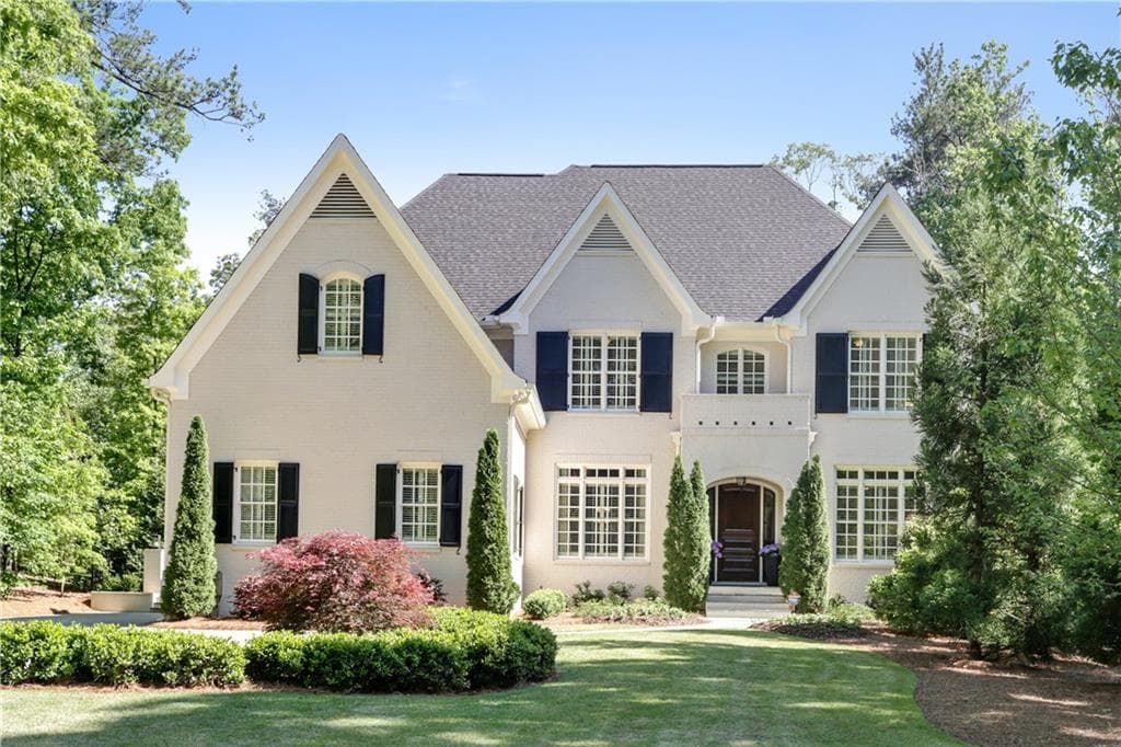 6 bedroom, 5,381 sq ft single family residence sold at 518 Argonne Drive, Atlanta, GA 30305