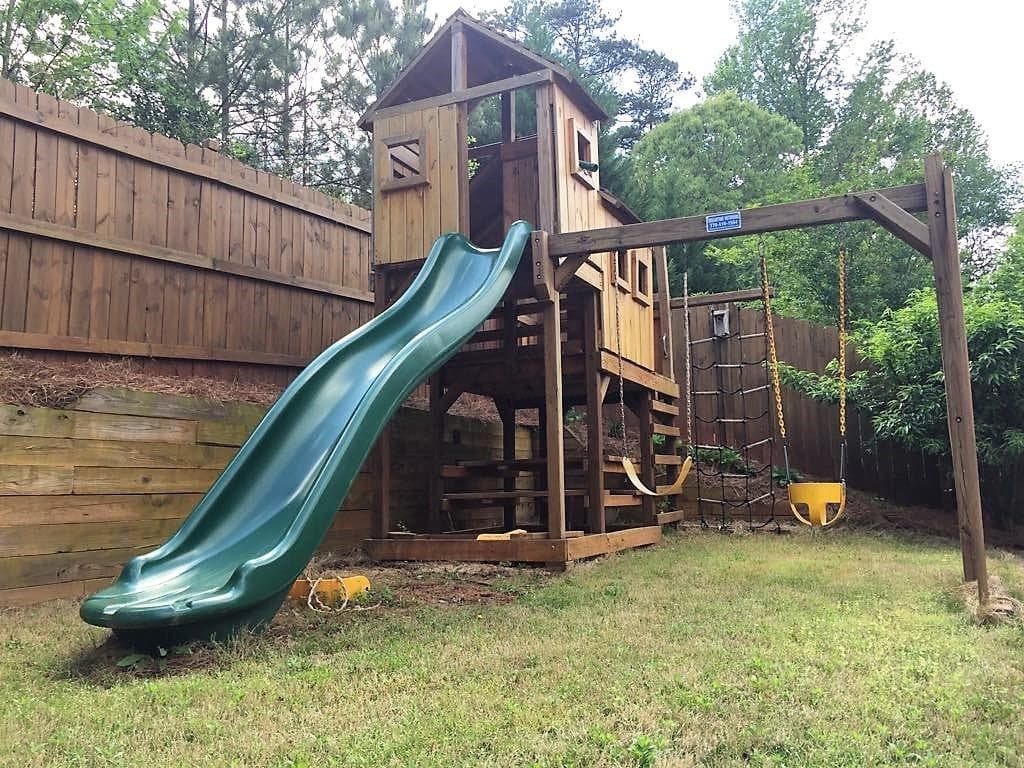 535 Quinn Drive, Woodstock, GA 30188 — most recent listing photo