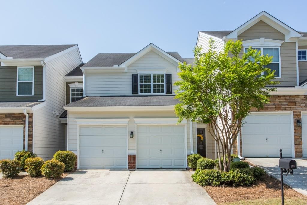 229 Cavendar Way 229, Marietta, GA 30066 — most recent listing photo