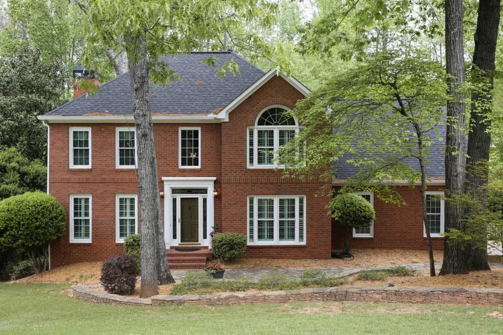 4 bedroom, 3,362 sq ft single family residence sold at 12180 Wexford Club Drive, Roswell, GA 30075