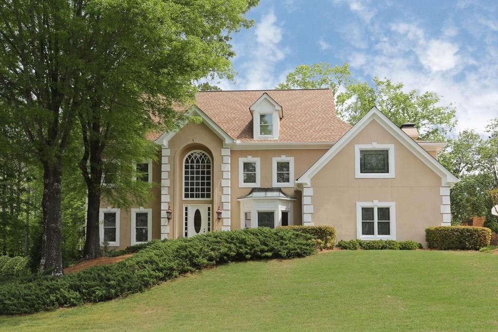 125 Savannah Estates Drive, Sandy Springs, GA 30350 — most recent listing photo