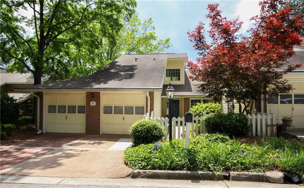 96 Dunwoody Springs Drive 96, Sandy Springs, GA 30328 — most recent listing photo