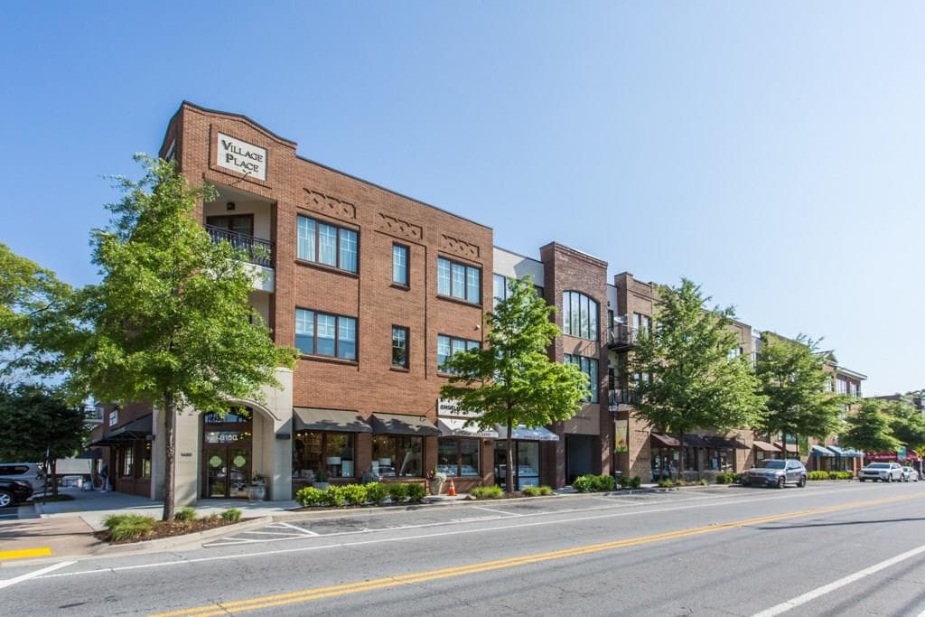 1 bedroom, 874 sq ft condominium sold at 1430 Dresden Drive 230, Atlanta, GA 30319