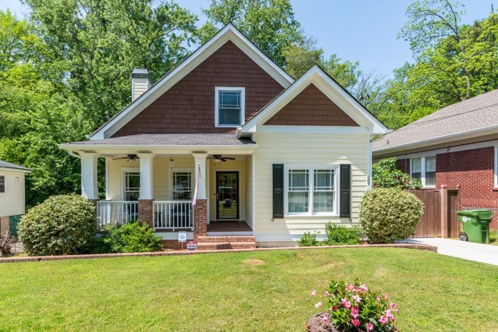 4 bedroom, 2,624 sq ft single family residence sold at 689 Gresham Avenue, Atlanta, GA 30316
