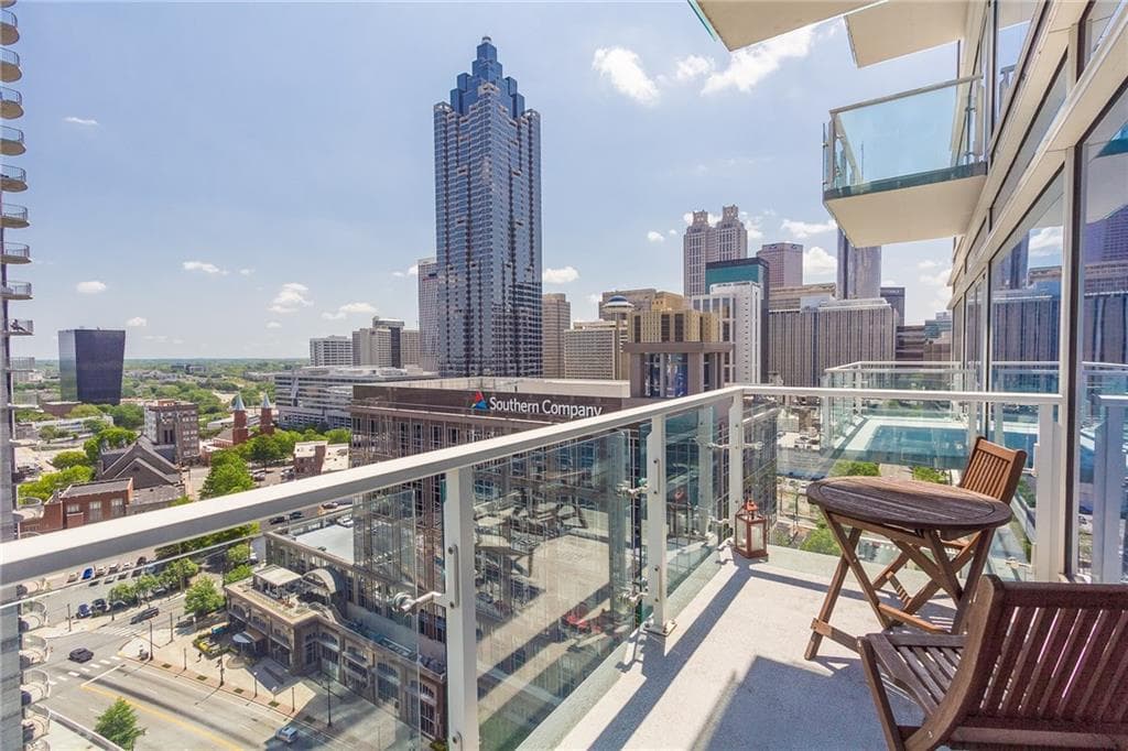 2 bedroom, 1,587 sq ft condominium sold at 45 Ivan Allen Jr Boulevard 2108, Atlanta, GA 30308