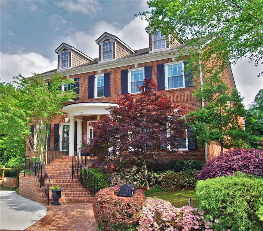 5 bedroom, 3,652 sq ft single family residence sold at 499 Wilfawn Way, Avondale Estates, GA 30002
