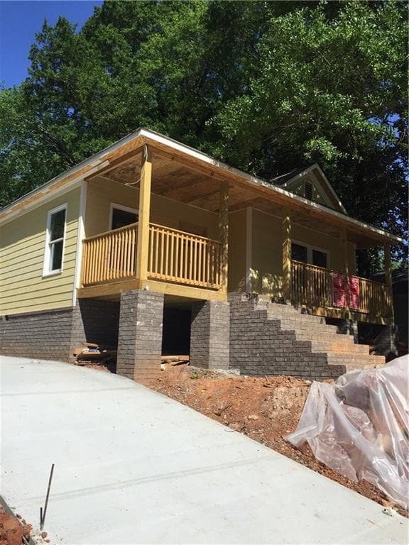 3 bedroom, 1,785 sq ft single family residence sold at 901 Oakhill Avenue, Atlanta, GA 30310