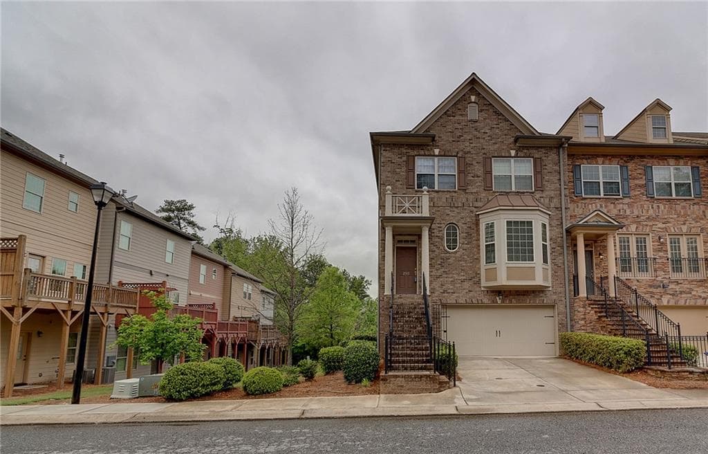 4 bedroom, 2,754 sq ft townhouse sold at 2745 Birch Grove Lane 2745, Marietta, GA 30067