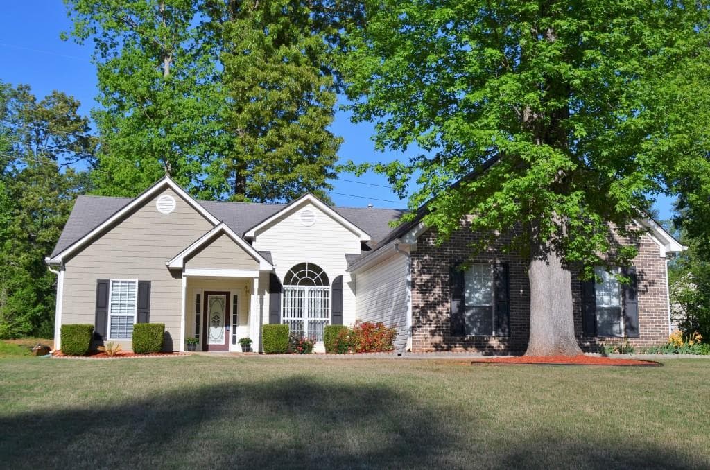 246 Camden Park Drive, Lawrenceville, GA 30046 — most recent listing photo