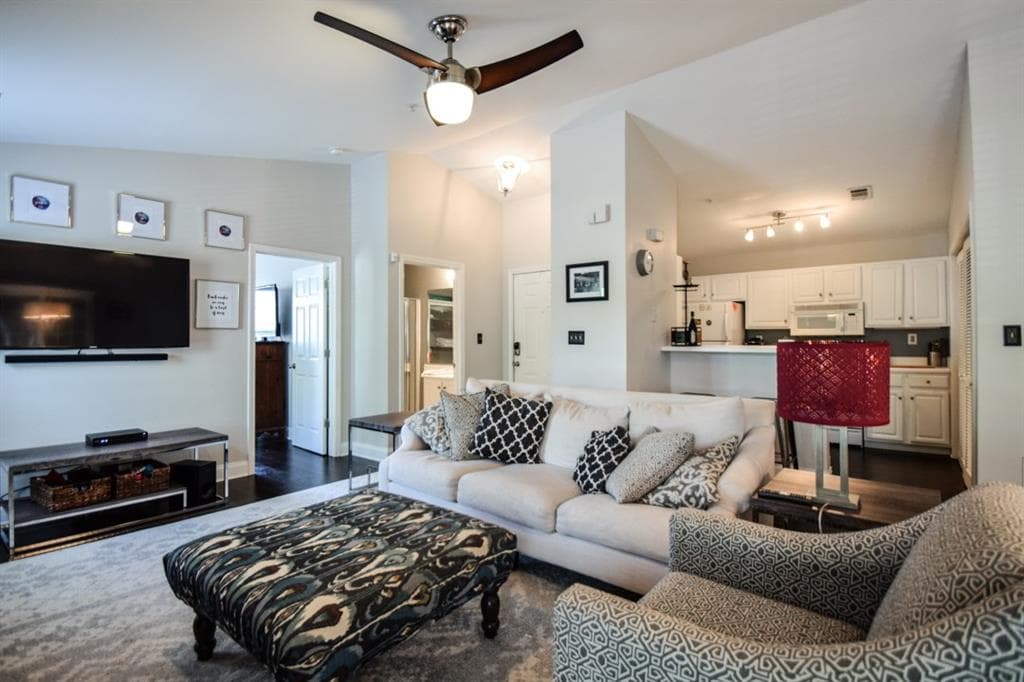 1347 Keys Crossing Drive 1347, Brookhaven, GA 30319 — most recent listing photo