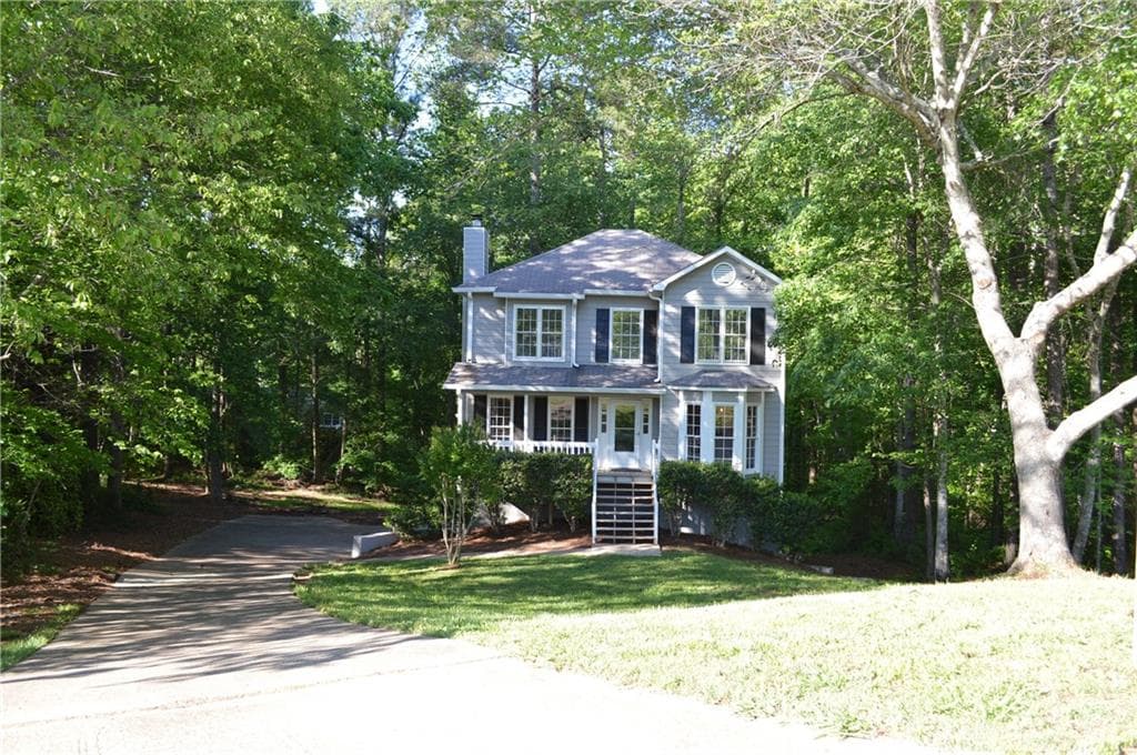 3 bedroom, 1,632 sq ft single family residence sold at 41 Red Oak Circle, Dallas, GA 30157