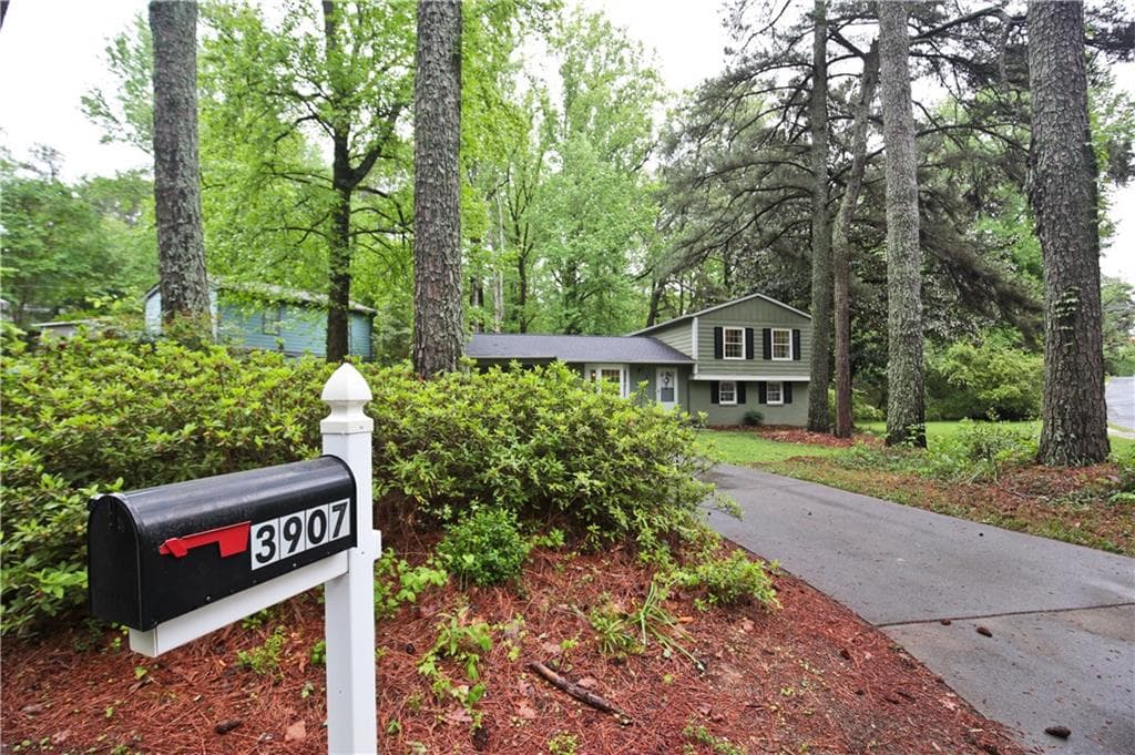 3907 Red Oak Drive, Doraville, GA 30340 — most recent listing photo
