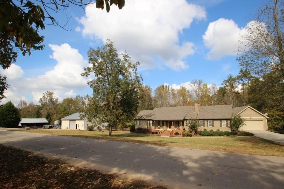 342 Jones Road, Jefferson, GA 30549 — most recent listing photo