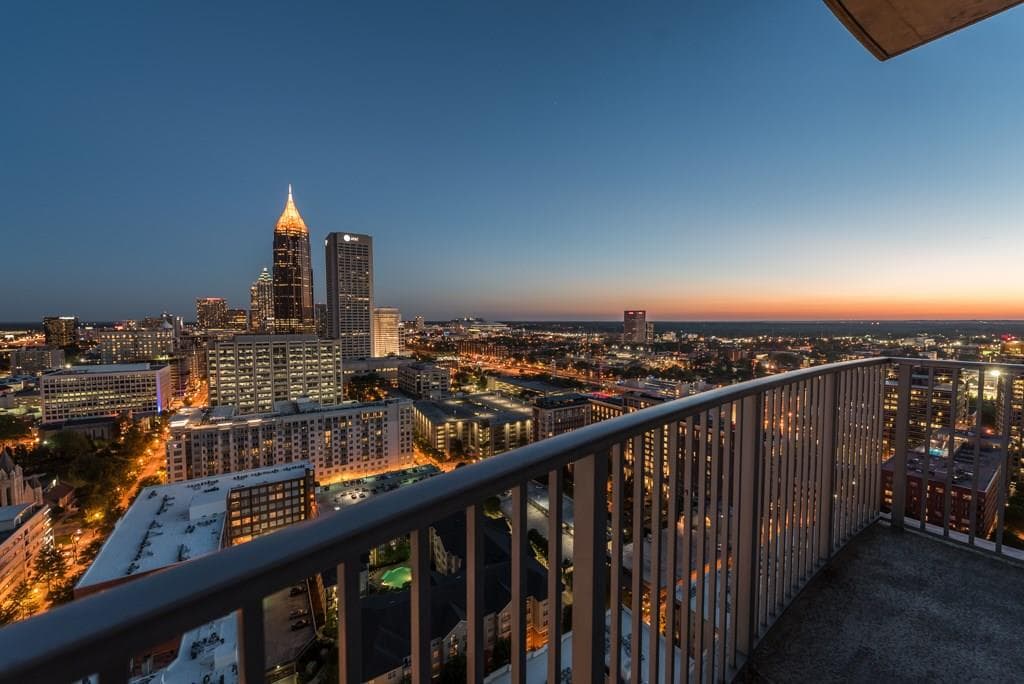 1 bedroom, 738 sq ft condominium sold at 860 Peachtree Street 2708, Atlanta, GA 30308
