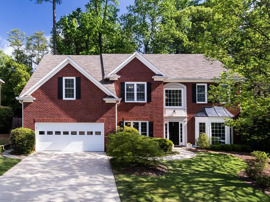 4739 Ashford Club Drive, Dunwoody, GA 30338 — most recent listing photo