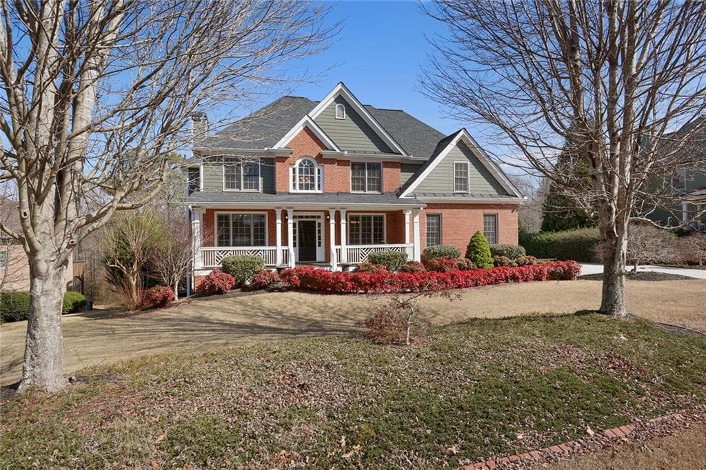 4 bedroom, 2,917 sq ft single family residence sold at 1018 Creek Side Drive, Canton, GA 30115