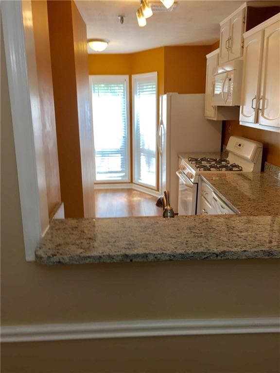 902 Riverview Drive 902, Marietta, GA 30067 — most recent listing photo